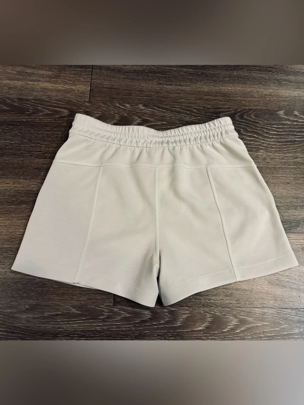 Lululemon Softstreme High-Rise Short 4